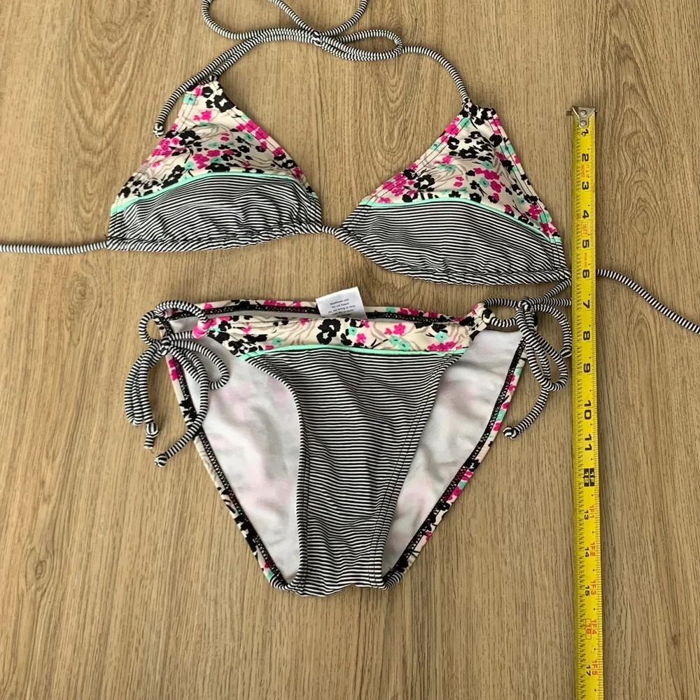 Bikini Bundle - Picture 5 of 6